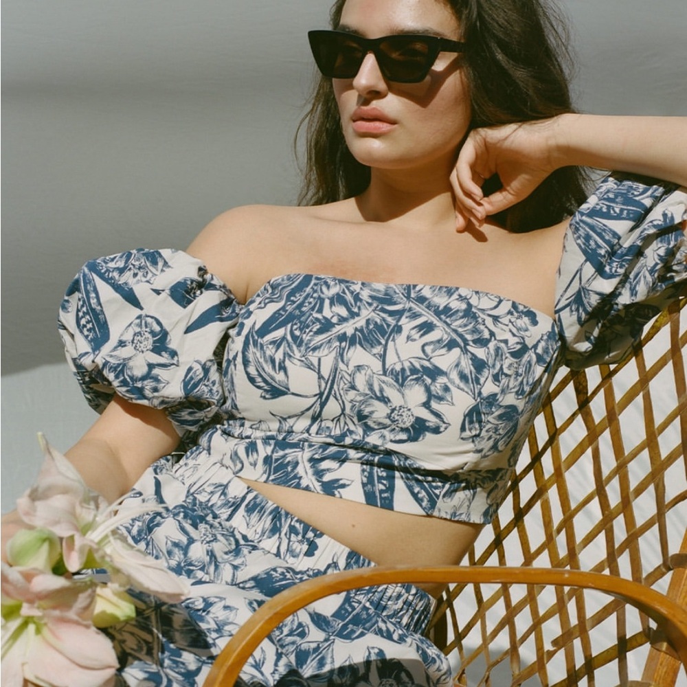 Abercrombie & Fitch Top